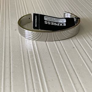 Express men’s cuff